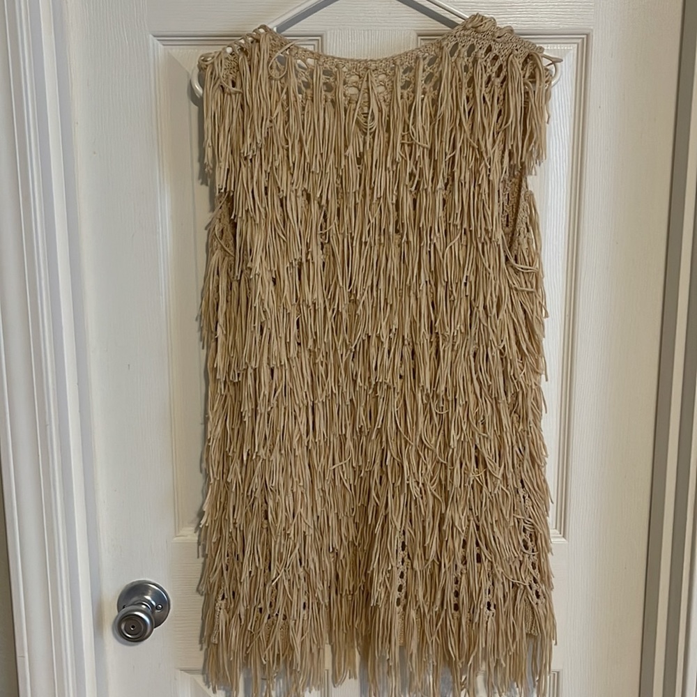 Tassel Vest - Picture 3 of 5